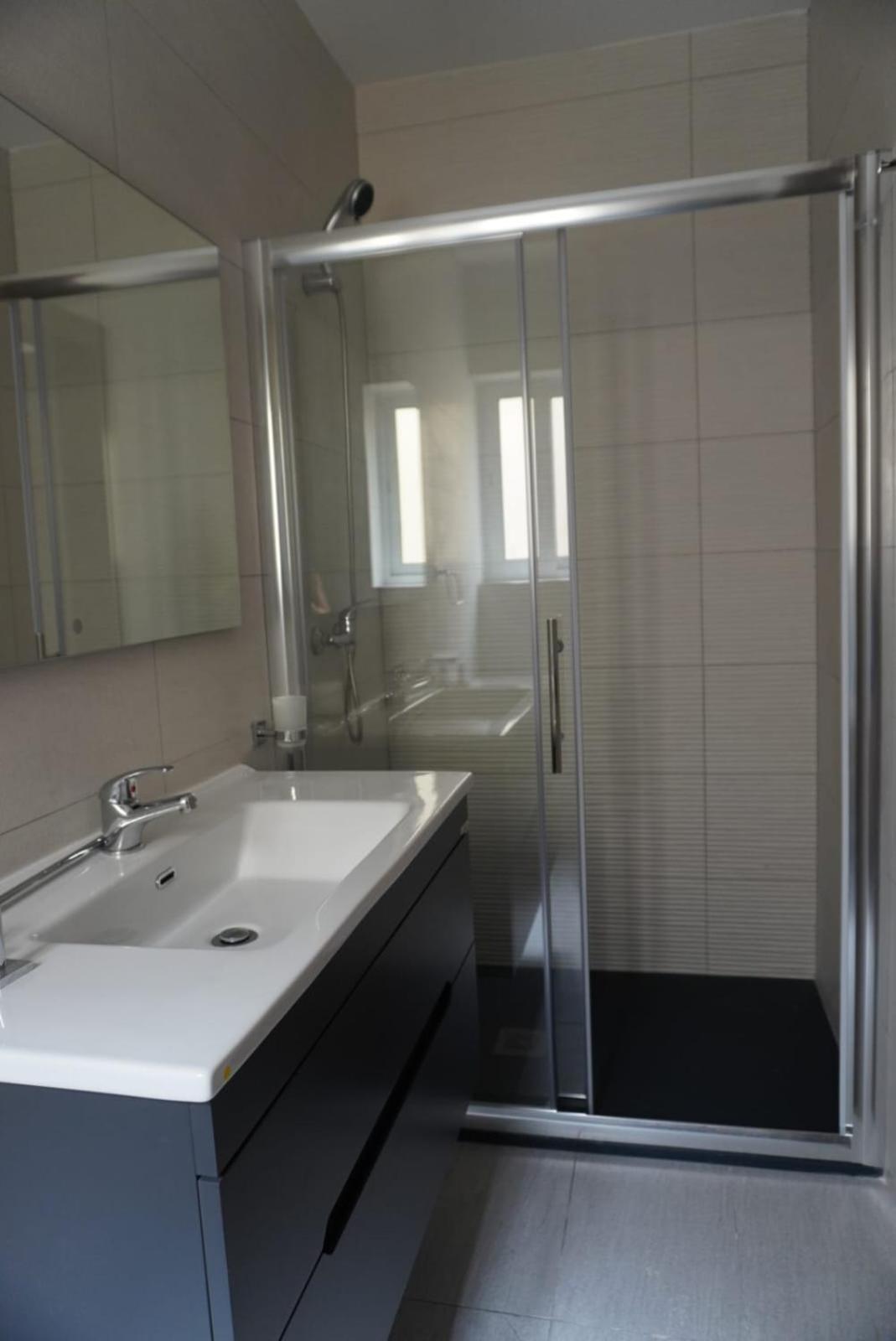 Apartament Luxe Living - Modern 3 Bedroom
